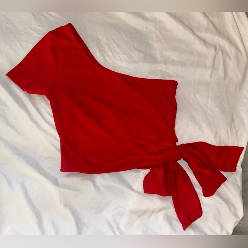 how.very.loved Half Tshirt/Half Off The Shoulder Red Crop Top with Bow